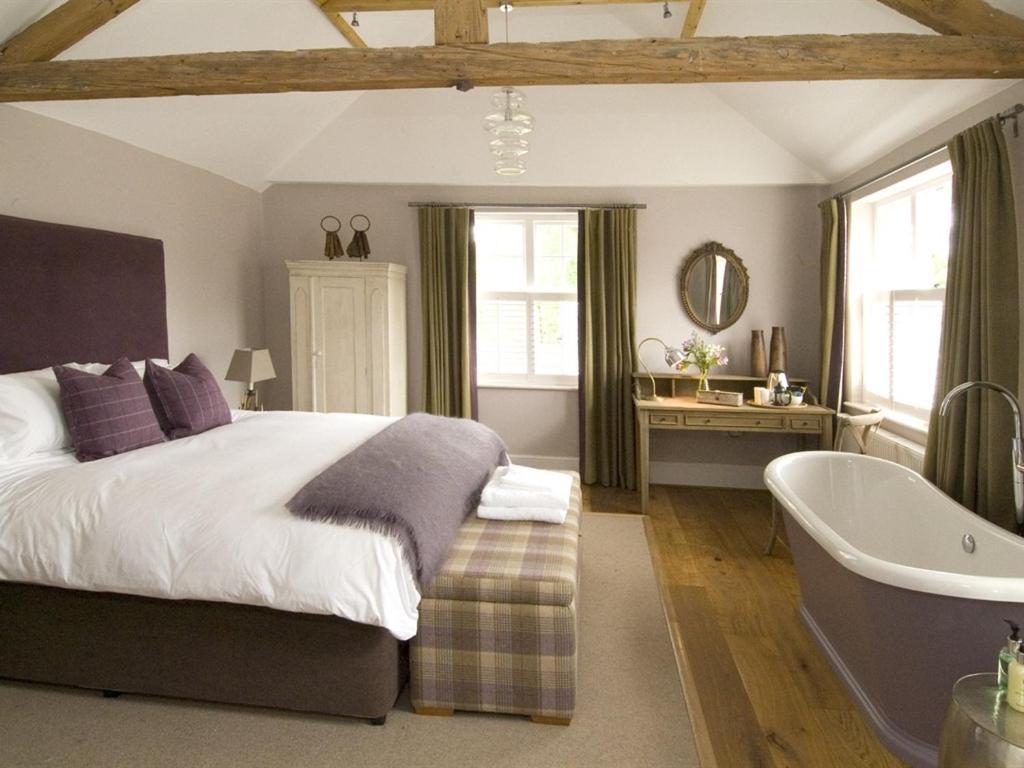 The Percy Arms Hotel Guildford Kültér fotó