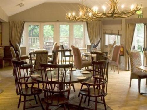 The Percy Arms Hotel Guildford Kültér fotó