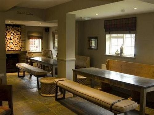 The Percy Arms Hotel Guildford Kültér fotó